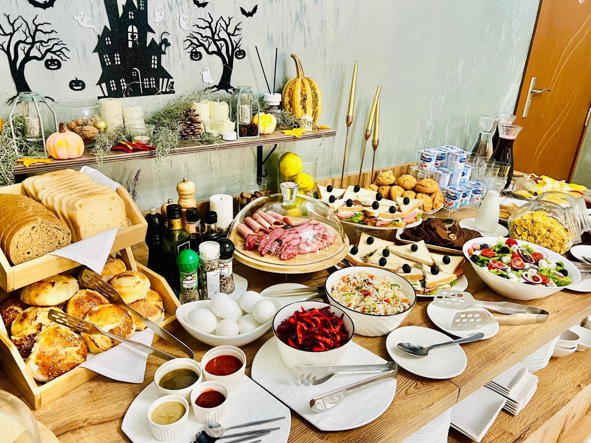 Dadiani Inn Зугдиди Екстериор снимка