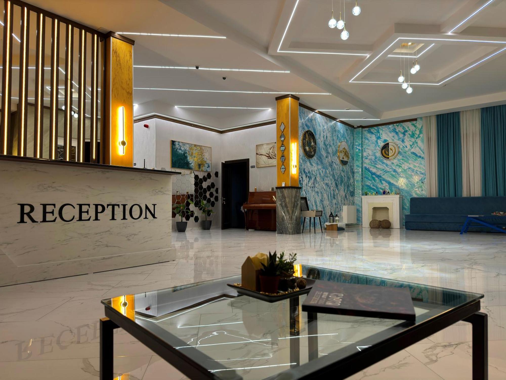 Dadiani Inn Зугдиди Екстериор снимка